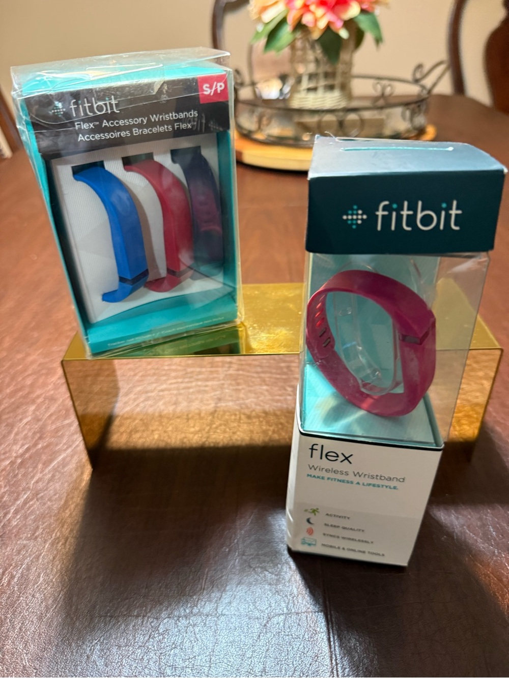 Fitbit flex Wireless activity tracker pink with three pack accessory bands